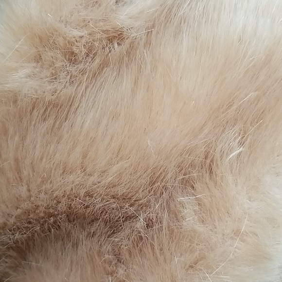 Loft Faux Fux Scarf EUC - Picture 2 of 3